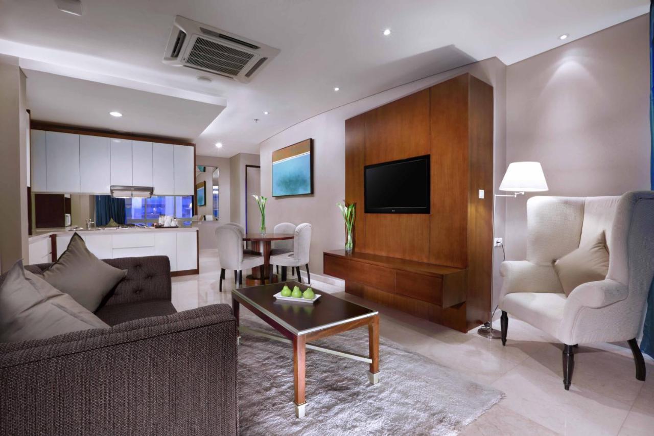 The Grove Suites By Grand Aston Джакарта Экстерьер фото