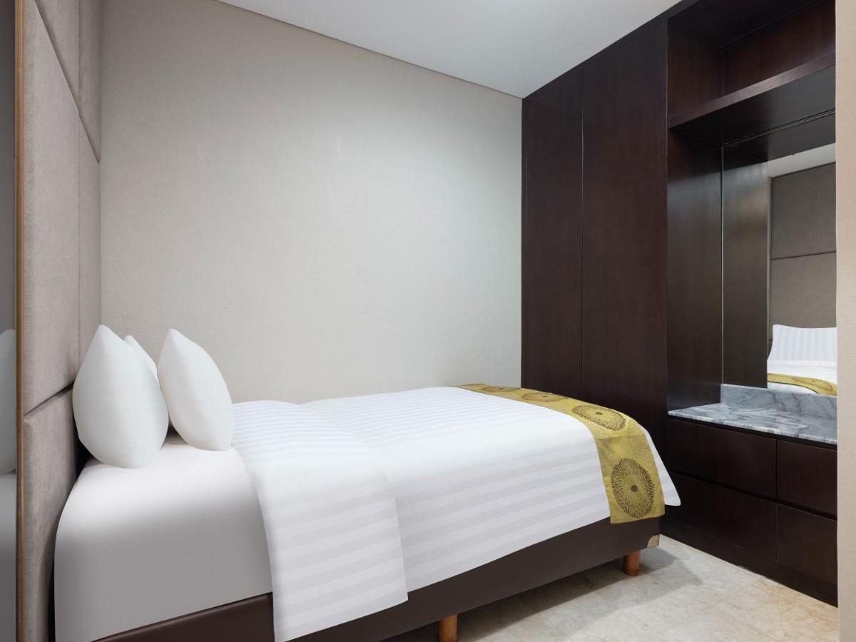 The Grove Suites By Grand Aston Джакарта Экстерьер фото