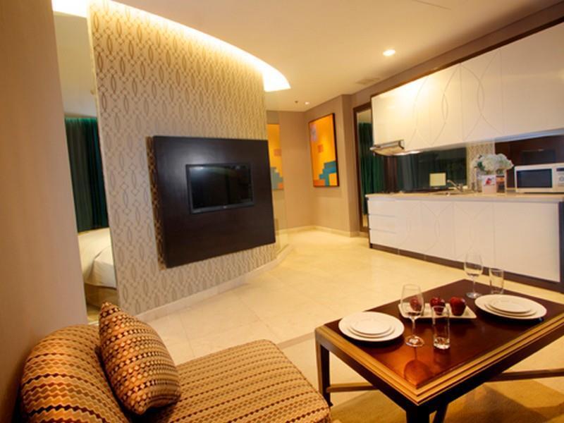 The Grove Suites By Grand Aston Джакарта Экстерьер фото